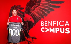 Trubin atinge 100 jogos pelo Benfica: «Vai ter de conviver com a pressão», avisa Artur Moraes