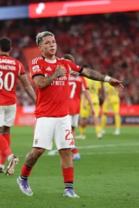 Emoção à Flor da Pele: Prestianni marca, chora e conquista o coração da Luz