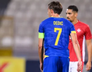 Dedic capitão e estrela! Benfica brilha na vitória histórica da Bósnia