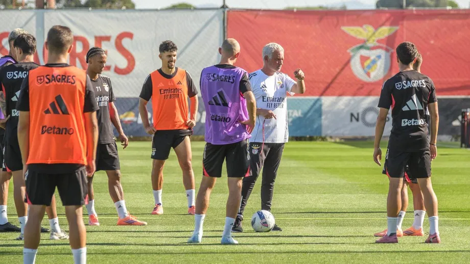 Mourinho revoluciona o Benfica: vêm aí três centrais