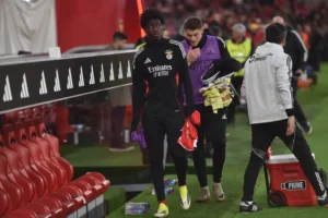 Benfica Tem Novo Fenómeno: Anísio Faz História em 1 Minuto