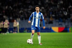 Não é despedida, é promessa: Eustáquio deixa o FC Porto com a porta aberta
