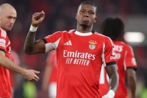 Sidny Lopes Cabral: do anonimato ao glamour da Luz em meses!